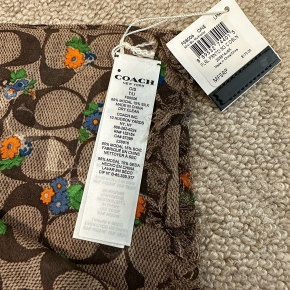 Coach floral print signature oblong scarf - Picture 5 of 5